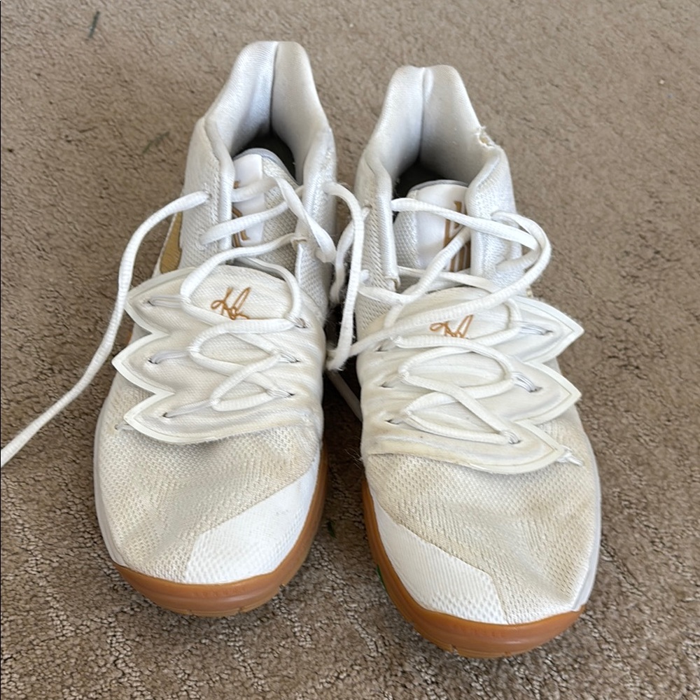 Kyrie 5 Shoes